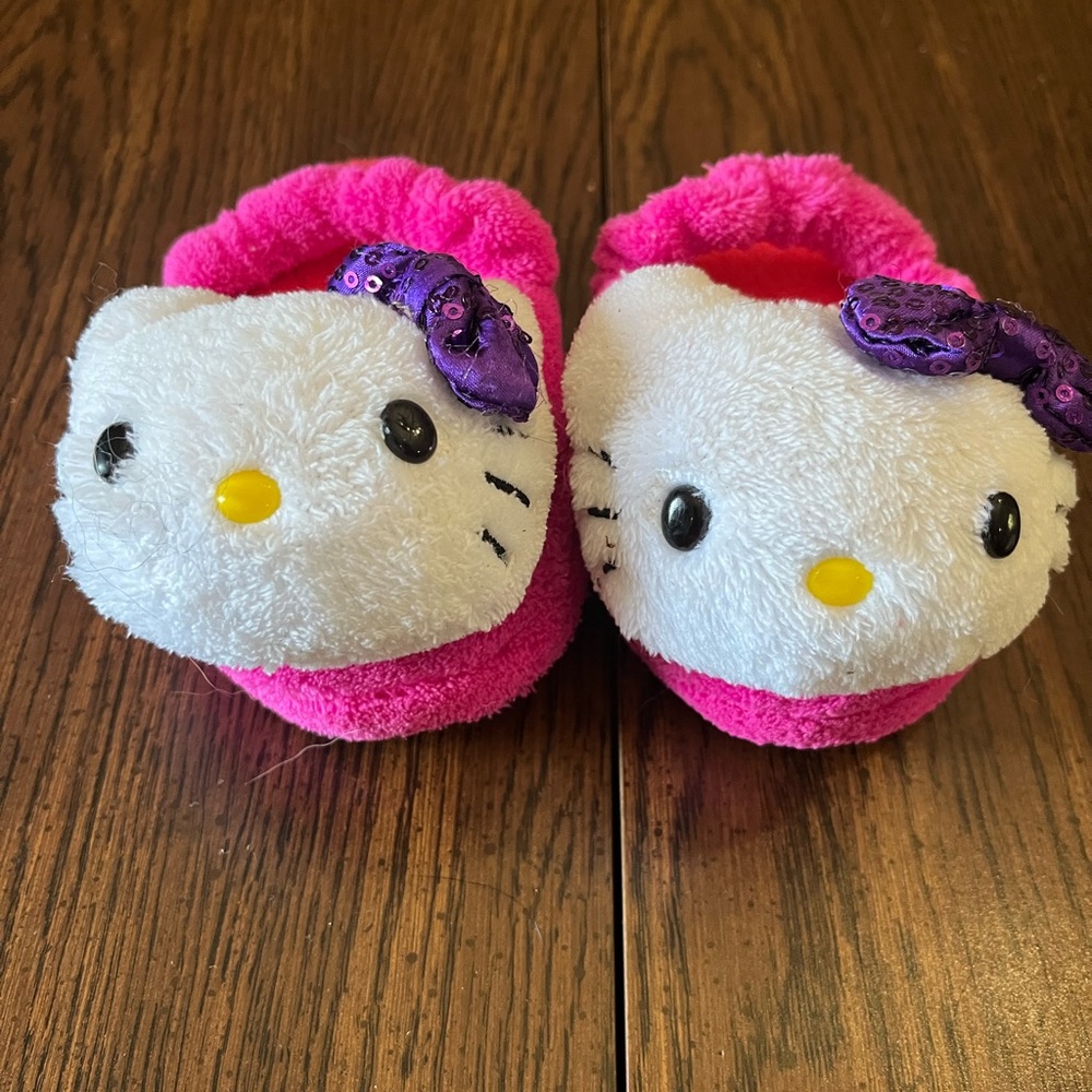 Kids hello kitty slipper’s